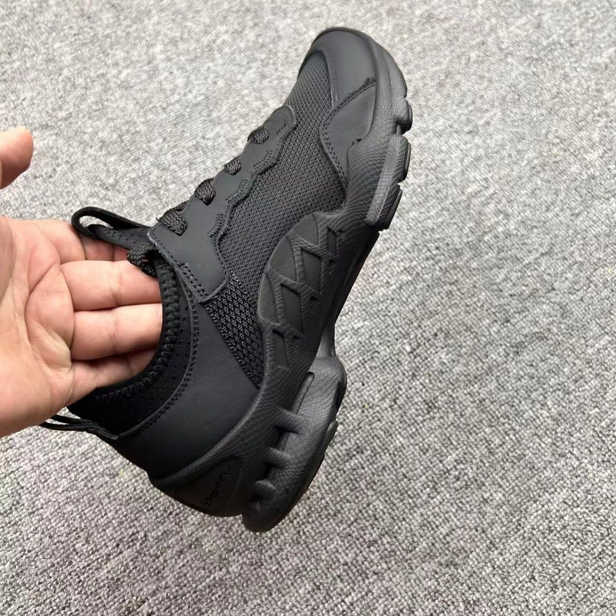 Trendy Luxury Athletic Shoes M - Hunting Outdoor Brands avis et prix